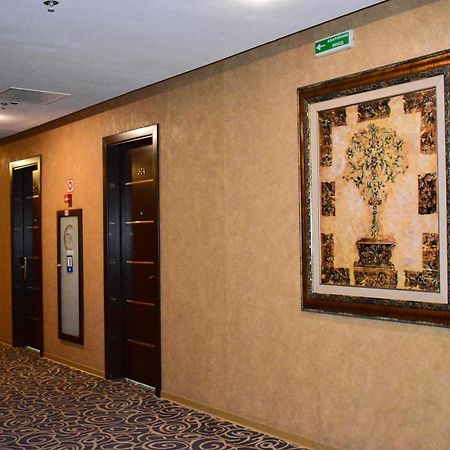 Hotel Feride Vinnytsia Bagian luar foto