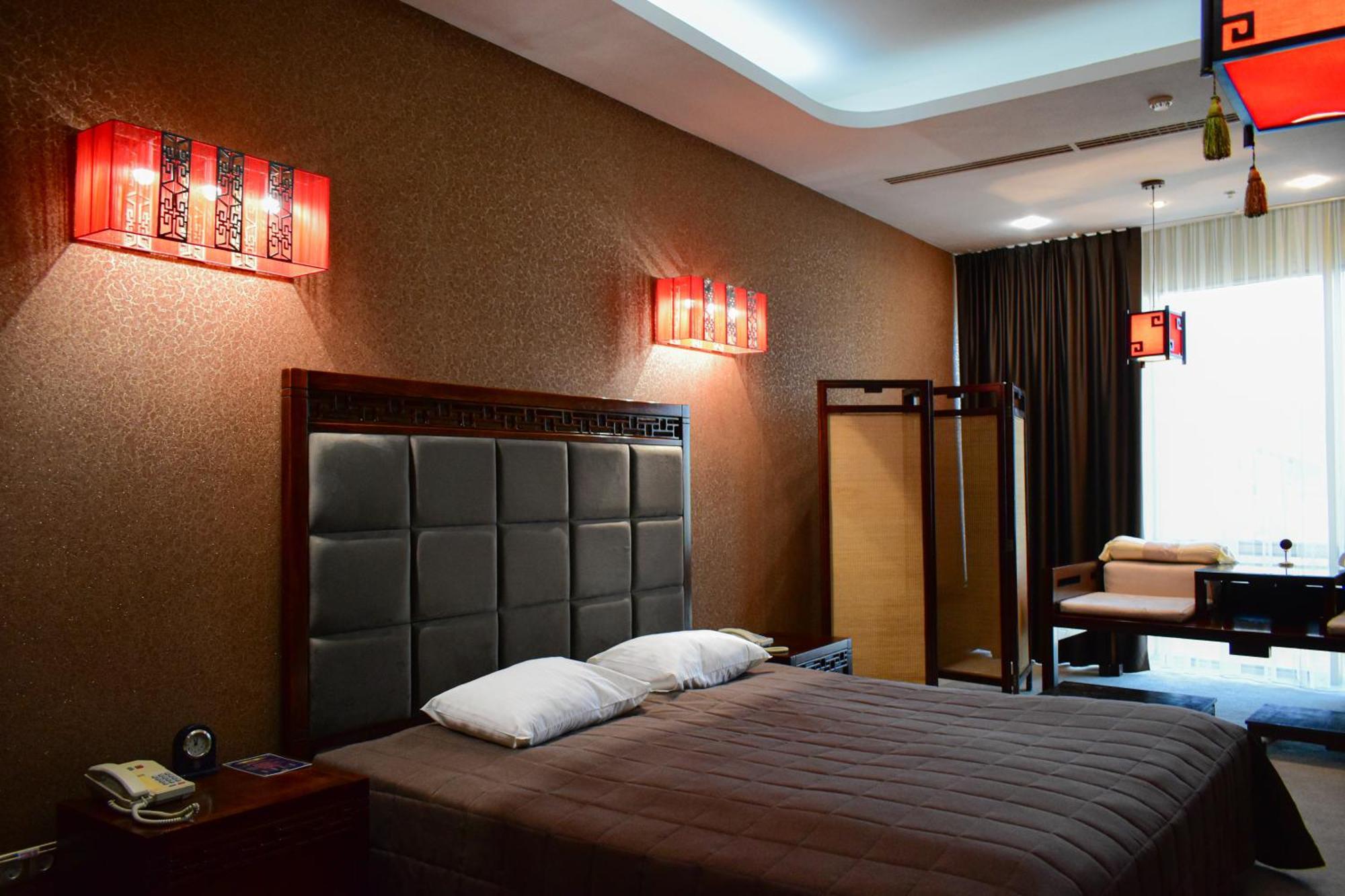 Hotel Feride Vinnytsia Bagian luar foto