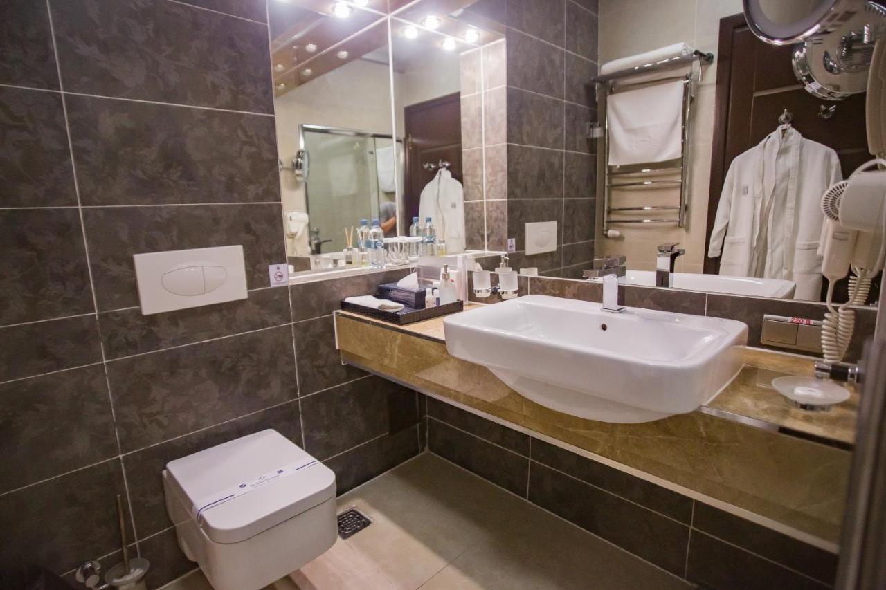 Hotel Feride Vinnytsia Bagian luar foto